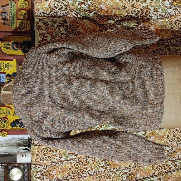 ⁹Vintage Irish wool sweater. Pristine - Picture 4 of 9